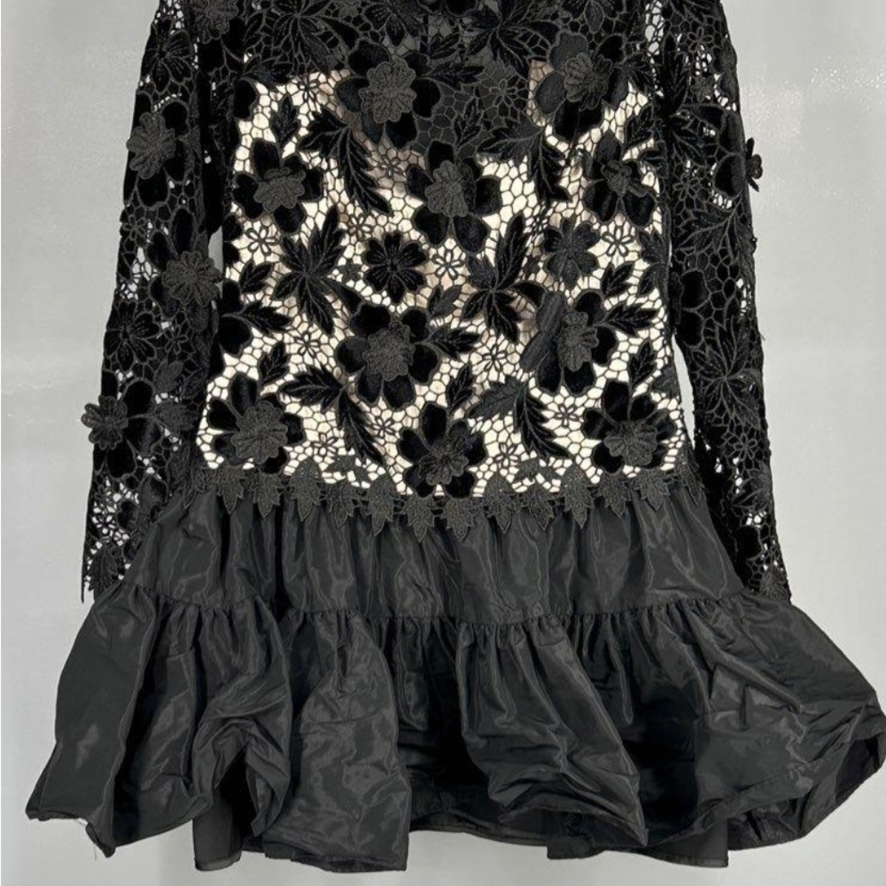 ANTONIO MELANI Cream and Black Lace Detail Dress